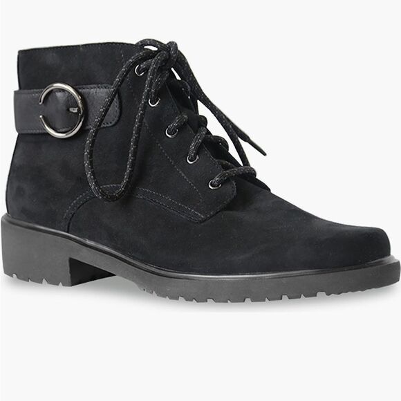 Munro Women’s Bradley II Boots Black size 6M